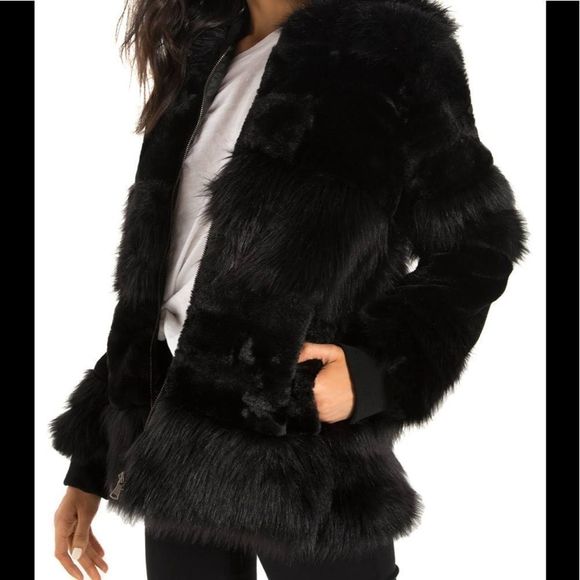 80% OFF UEC n: Philanthropy Harlan Faux Fur Jacket Long Sleeve - Picture 3 of 10